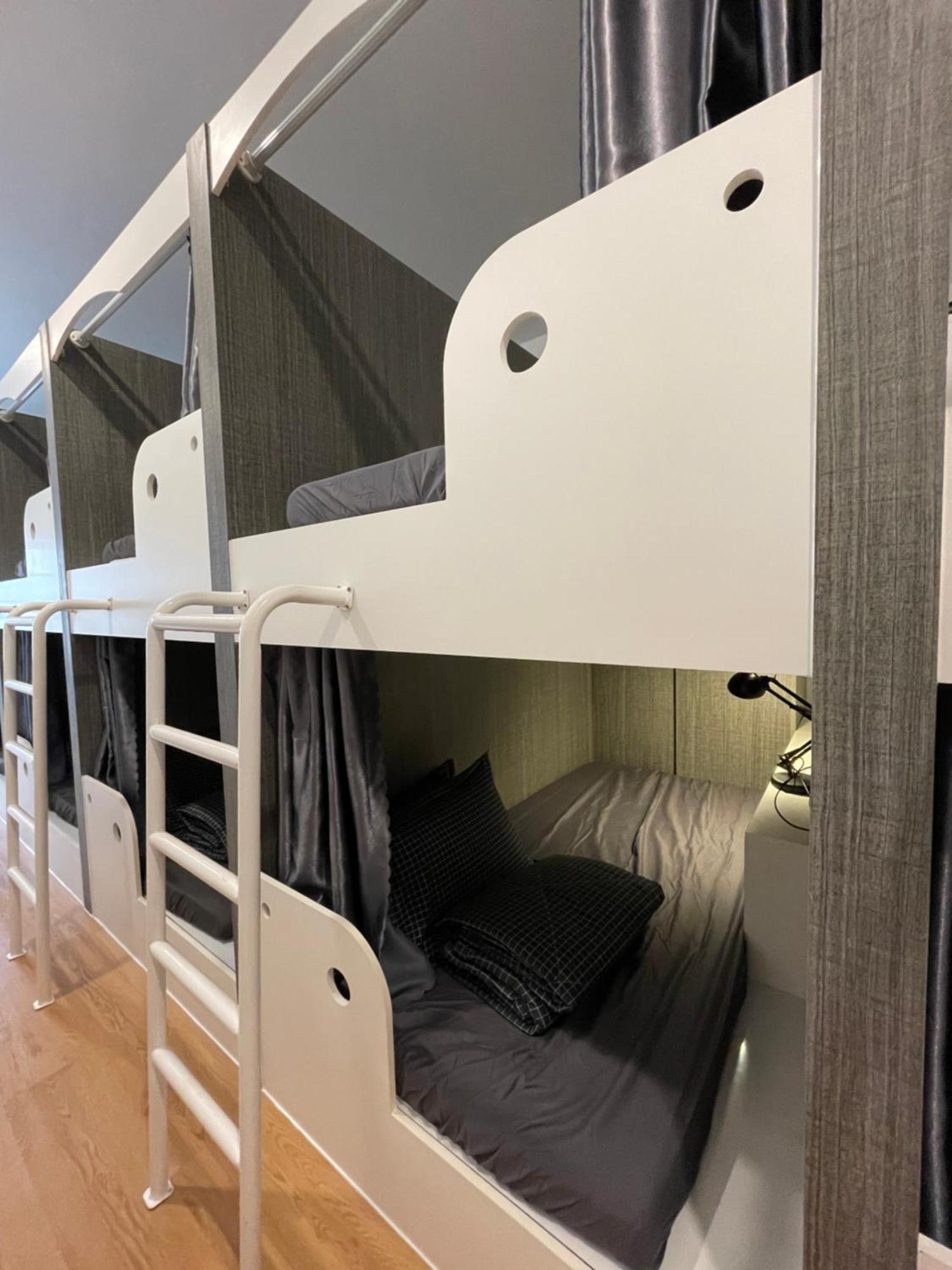 Alphabet Home Capsule Хошимин Экстерьер фото